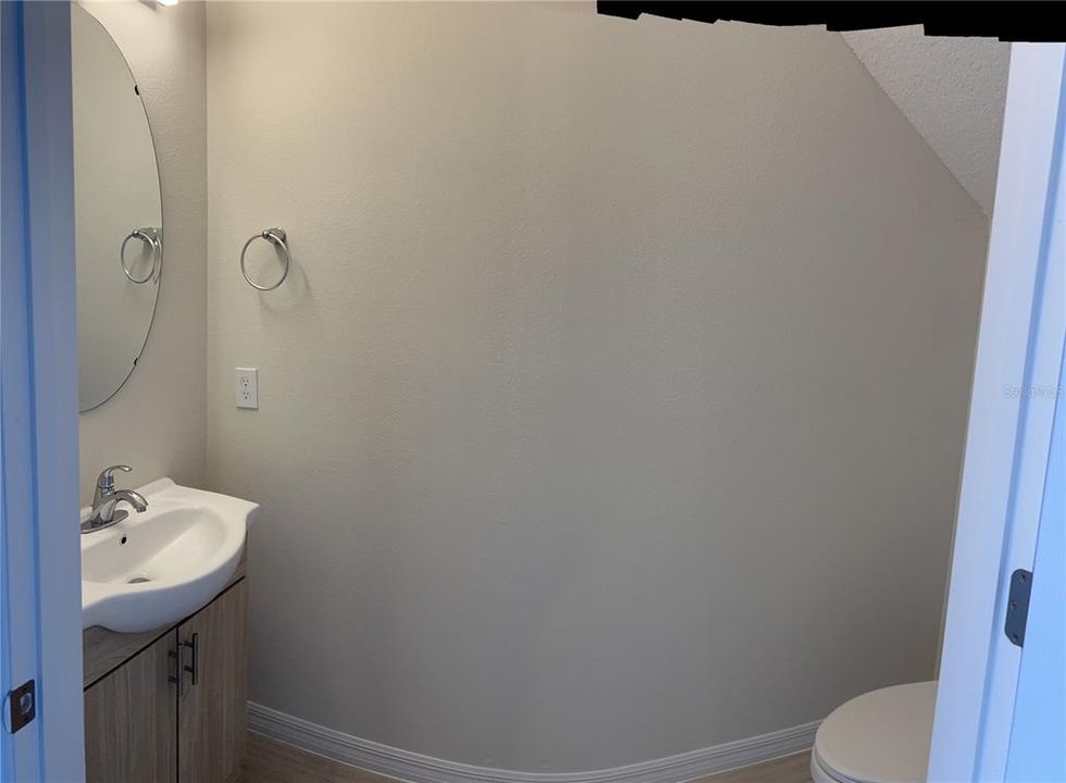 For Rent: $2,200 (4 beds, 2 baths, 1548 Square Feet)