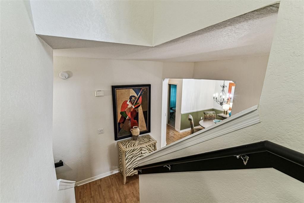 For Sale: $579,900 (3 beds, 3 baths, 1907 Square Feet)