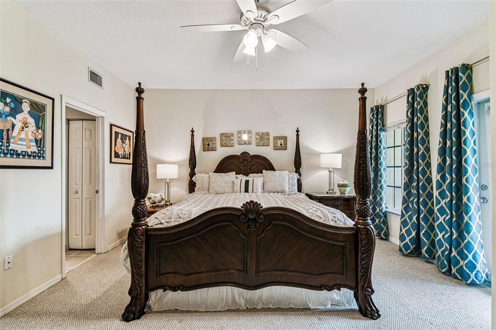 For Sale: $579,900 (3 beds, 3 baths, 1907 Square Feet)