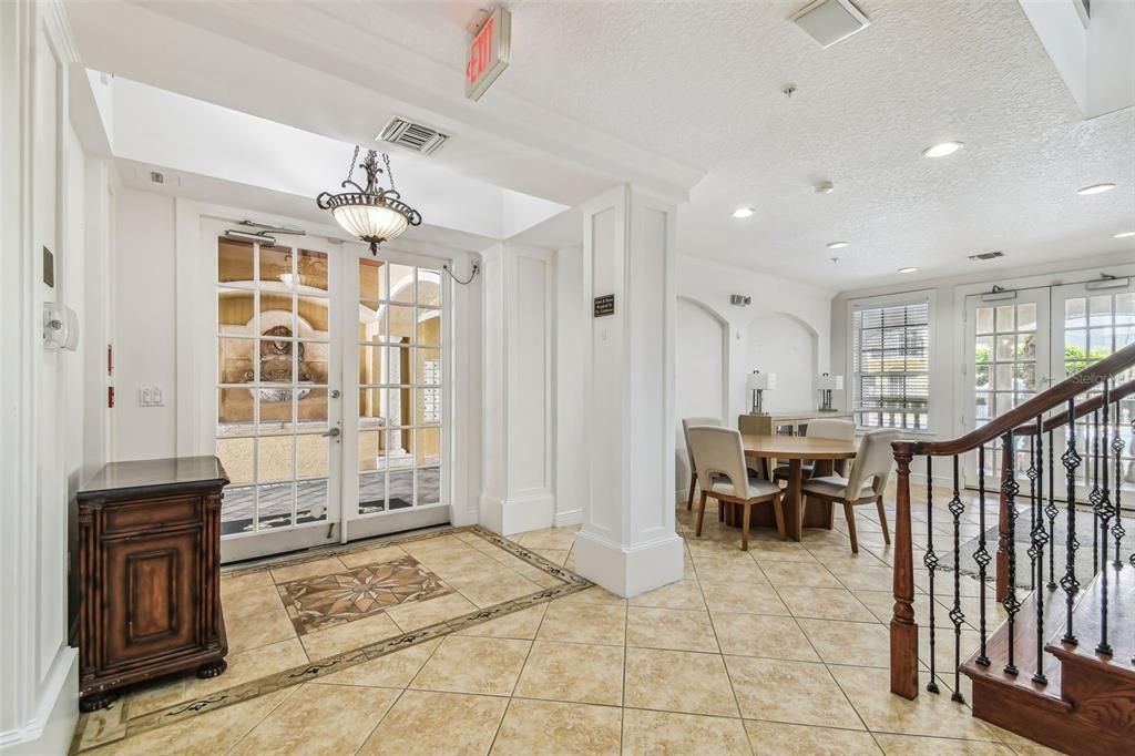 For Sale: $579,900 (3 beds, 3 baths, 1907 Square Feet)