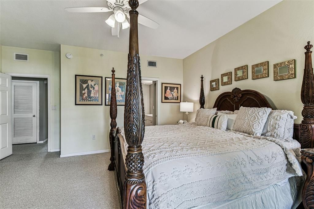 For Sale: $579,900 (3 beds, 3 baths, 1907 Square Feet)