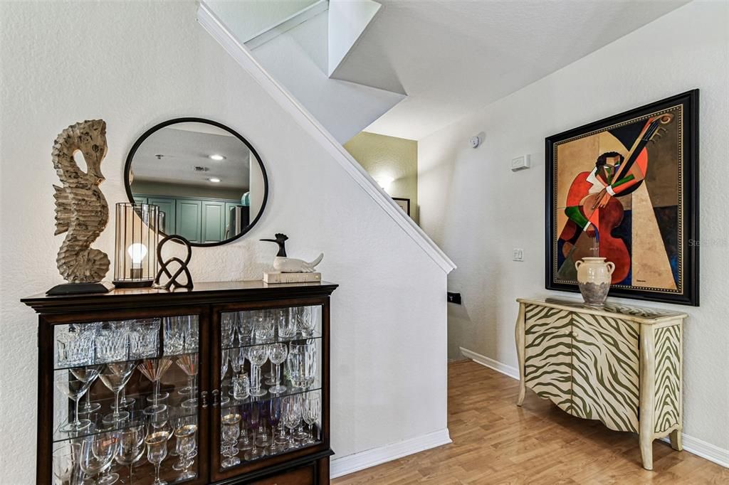 For Sale: $579,900 (3 beds, 3 baths, 1907 Square Feet)