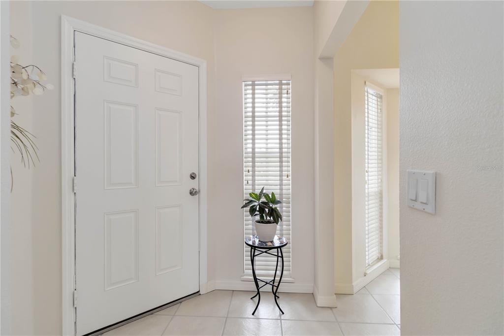 На продажу: $282,500 (2 спален, 2 ванн, 1466 Квадратных фут)