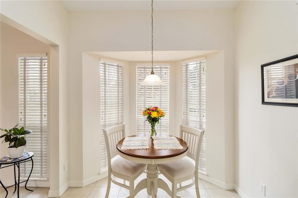 На продажу: $282,500 (2 спален, 2 ванн, 1466 Квадратных фут)