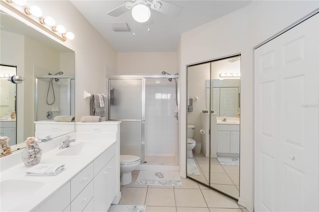 На продажу: $282,500 (2 спален, 2 ванн, 1466 Квадратных фут)