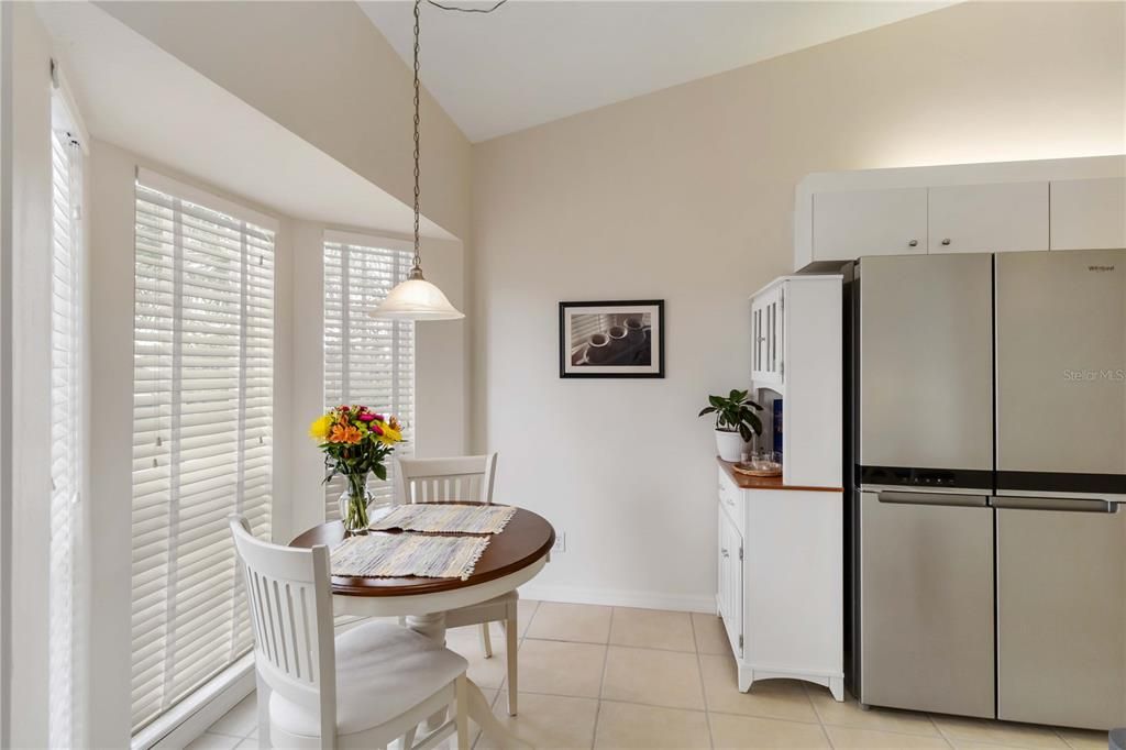 На продажу: $282,500 (2 спален, 2 ванн, 1466 Квадратных фут)