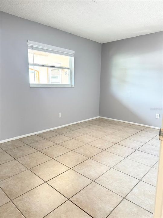 For Rent: $1,500 (2 beds, 1 baths, 950 Square Feet)