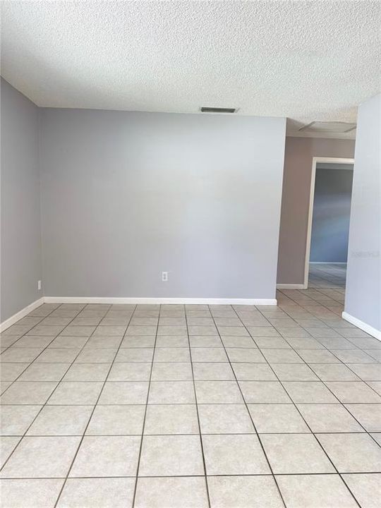 For Rent: $1,500 (2 beds, 1 baths, 950 Square Feet)