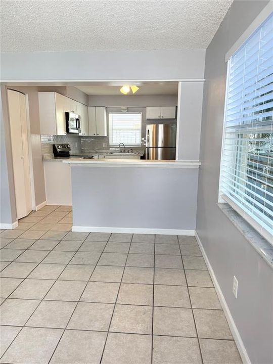 For Rent: $1,500 (2 beds, 1 baths, 950 Square Feet)