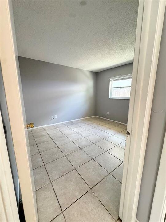 For Rent: $1,500 (2 beds, 1 baths, 950 Square Feet)