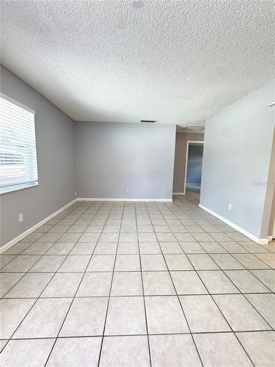 For Rent: $1,500 (2 beds, 1 baths, 950 Square Feet)