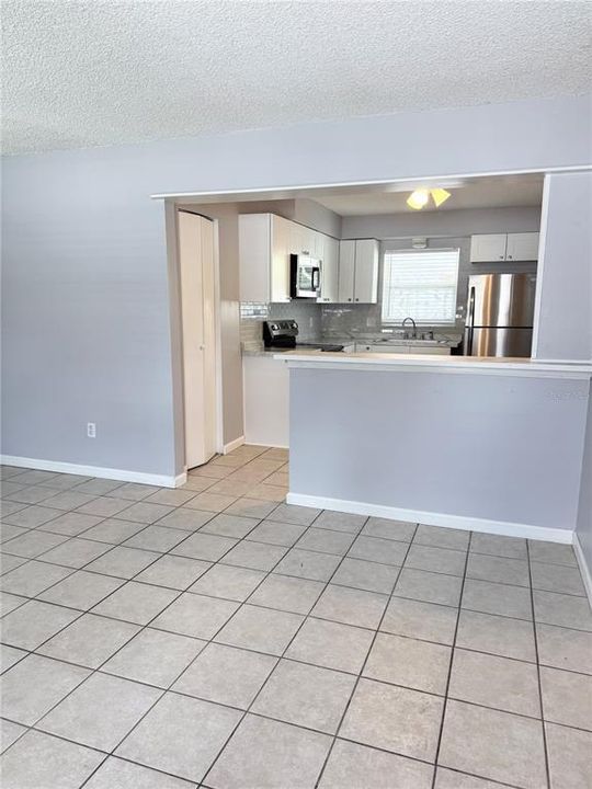For Rent: $1,500 (2 beds, 1 baths, 950 Square Feet)
