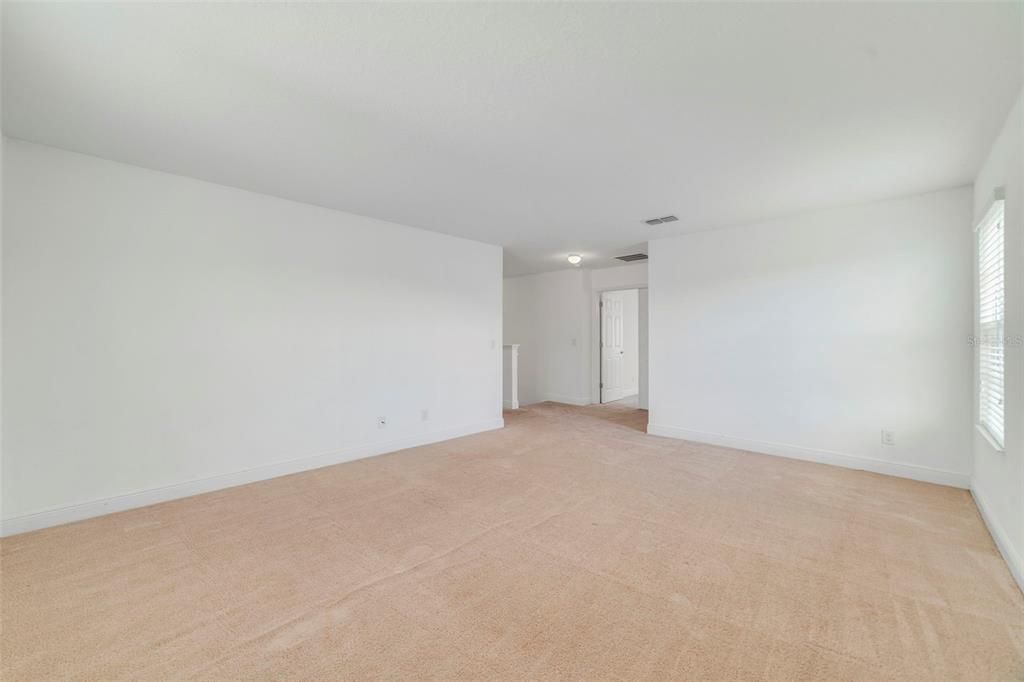 Active With Contract: $725,000 (5 beds, 3 baths, 3690 Square Feet)