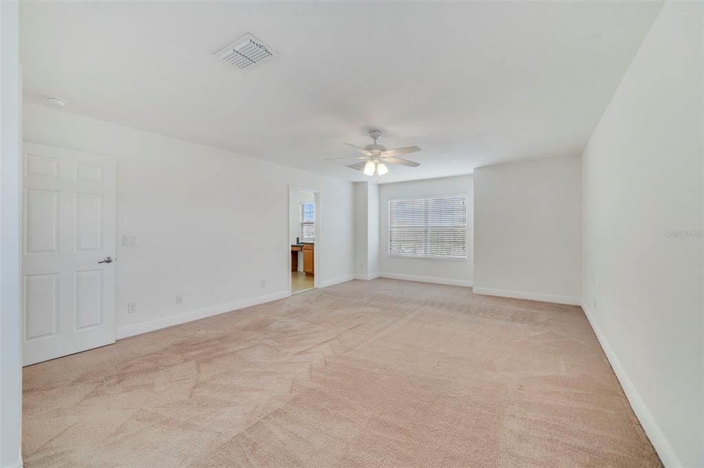 Active With Contract: $725,000 (5 beds, 3 baths, 3690 Square Feet)