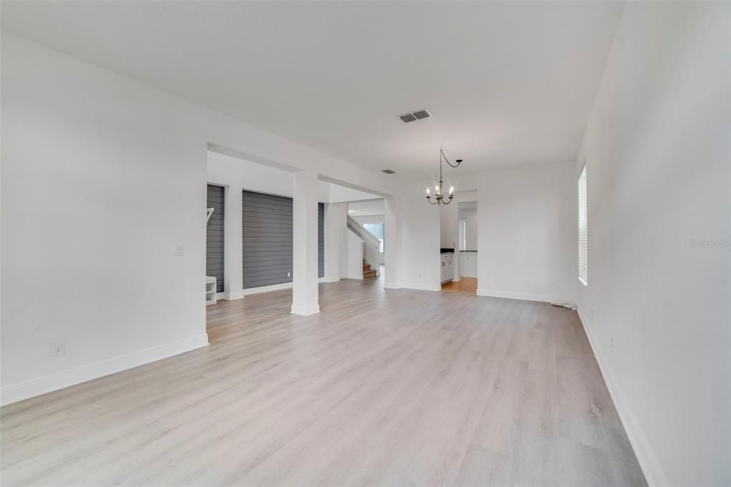 Active With Contract: $725,000 (5 beds, 3 baths, 3690 Square Feet)