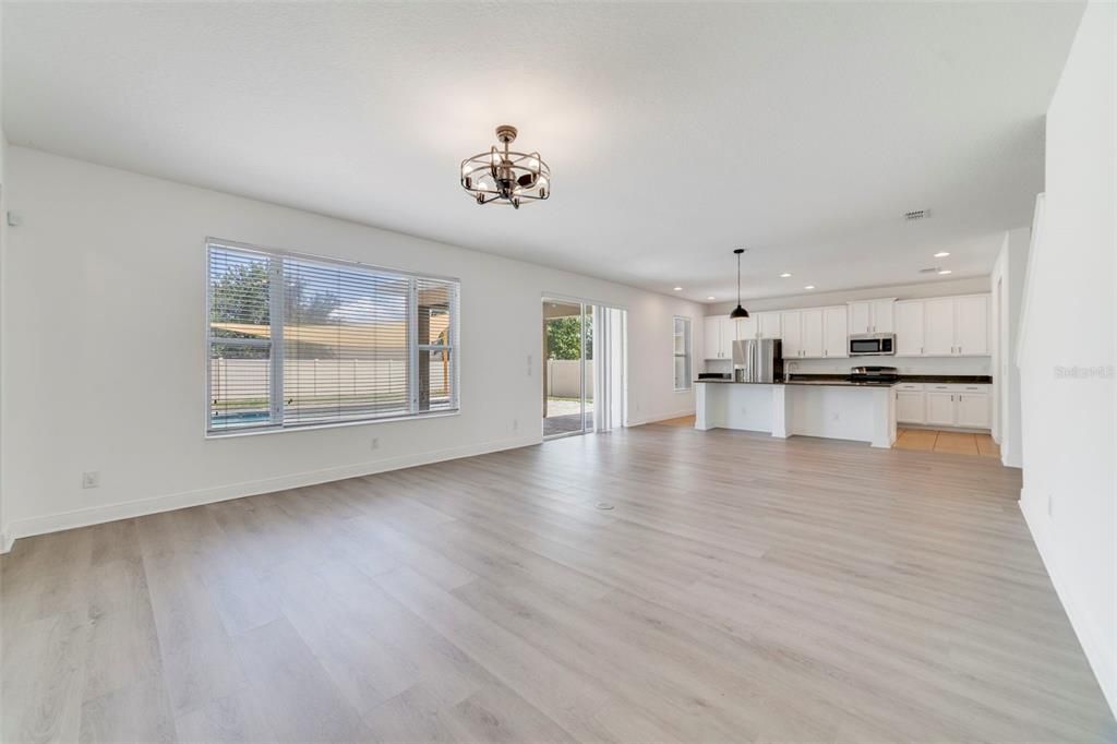 Active With Contract: $725,000 (5 beds, 3 baths, 3690 Square Feet)
