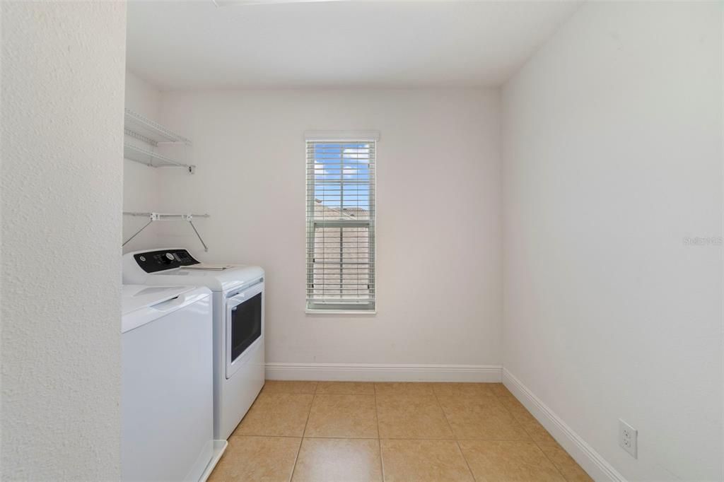 Active With Contract: $725,000 (5 beds, 3 baths, 3690 Square Feet)