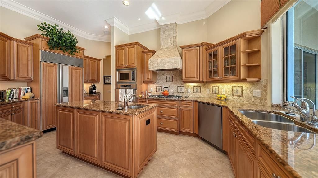 Active With Contract: $1,299,000 (4 beds, 3 baths, 3979 Square Feet)