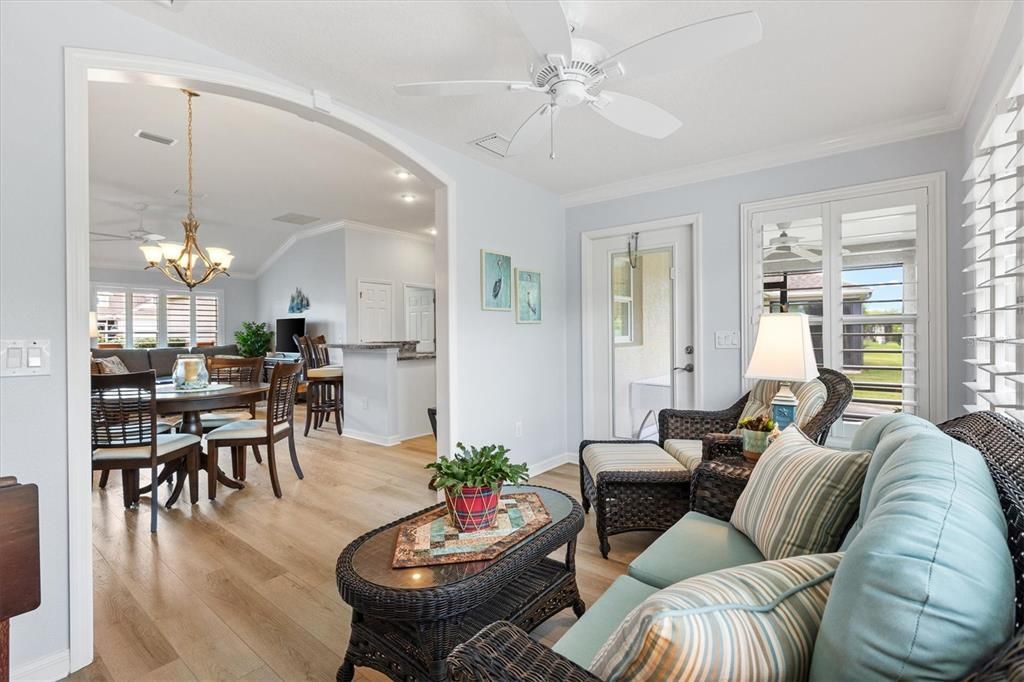 Activo con contrato: $399,900 (3 camas, 2 baños, 1559 Pies cuadrados)