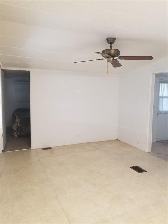 En Venta: $115,000 (3 camas, 2 baños, 1080 Pies cuadrados)