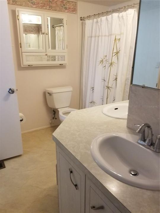 En Venta: $115,000 (3 camas, 2 baños, 1080 Pies cuadrados)