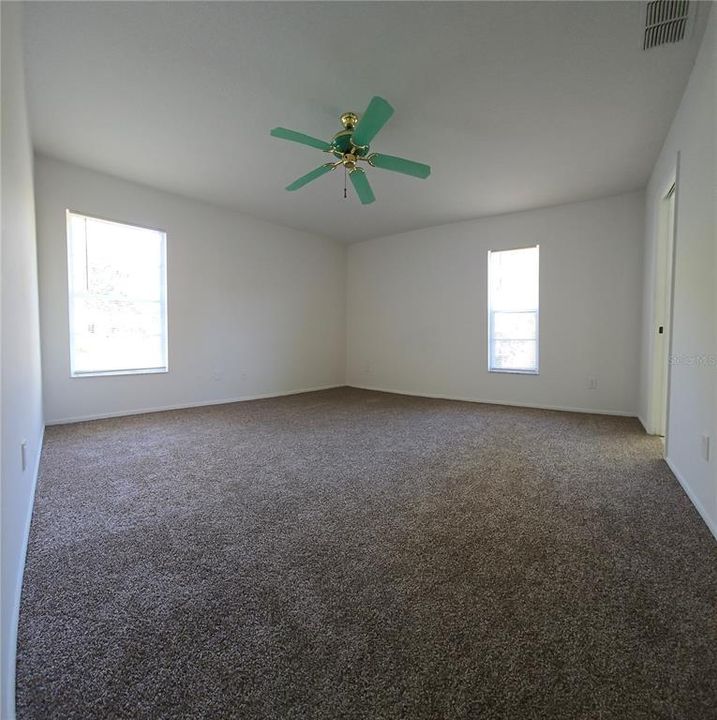 For Rent: $1,500 (2 beds, 2 baths, 1000 Square Feet)
