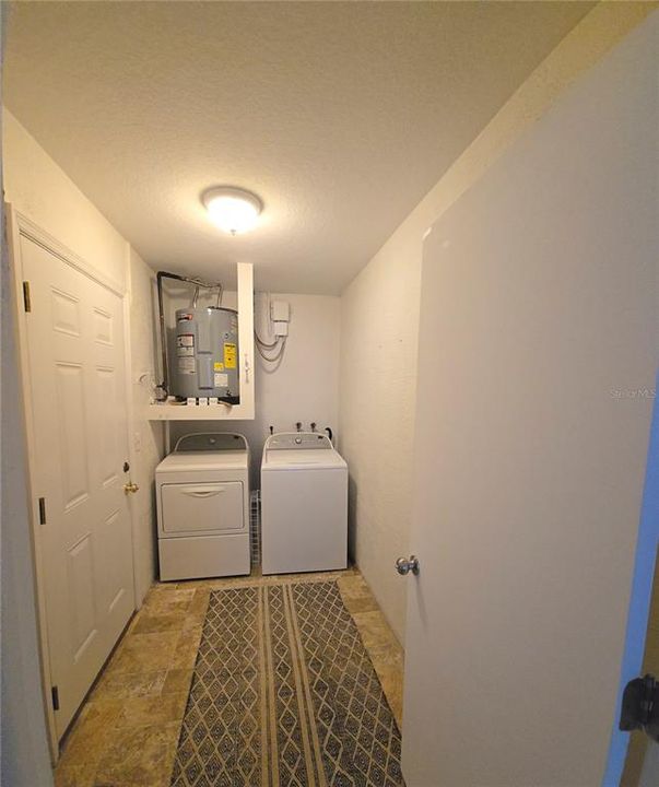 For Rent: $1,500 (2 beds, 2 baths, 1000 Square Feet)