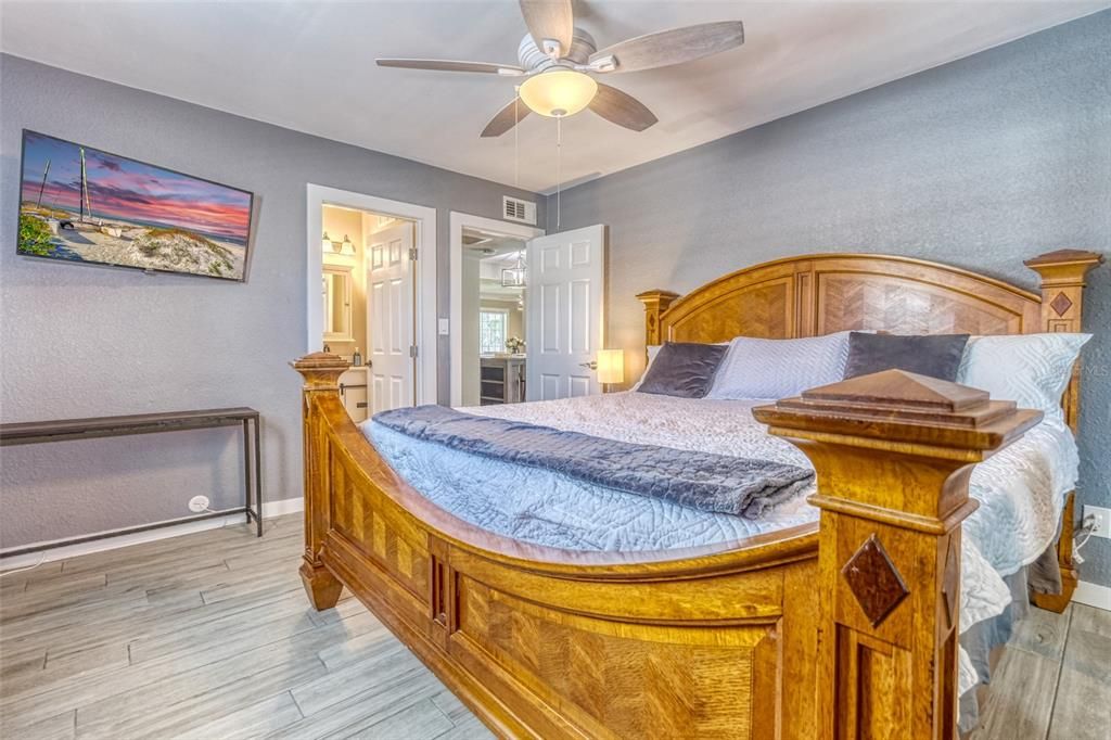 For Rent: $3,750 (3 beds, 2 baths, 1852 Square Feet)