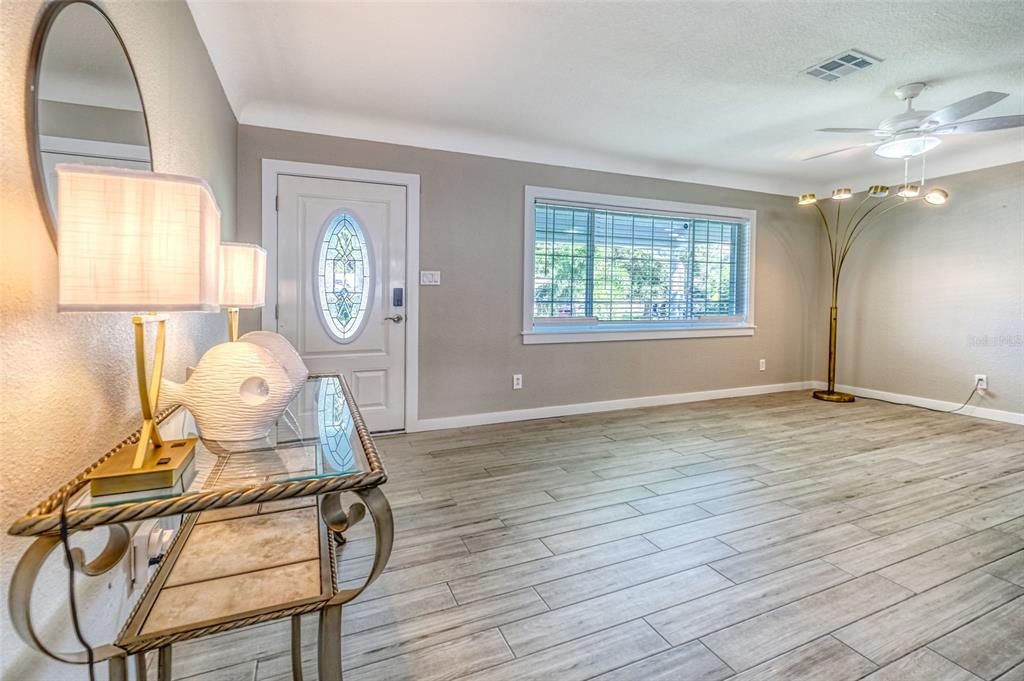 For Rent: $3,750 (3 beds, 2 baths, 1852 Square Feet)