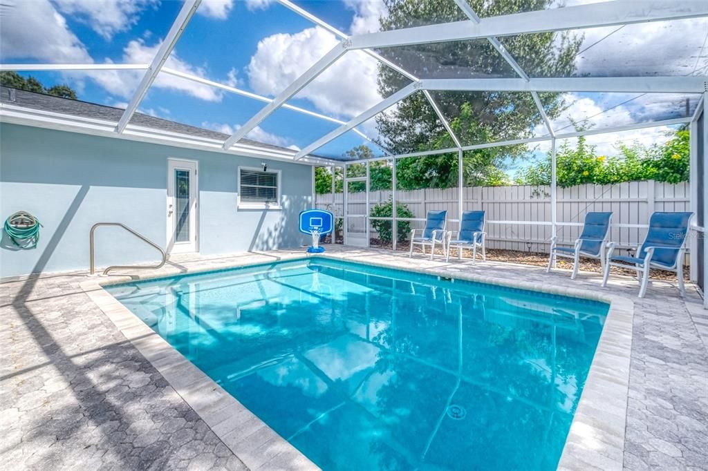 For Rent: $3,750 (3 beds, 2 baths, 1852 Square Feet)