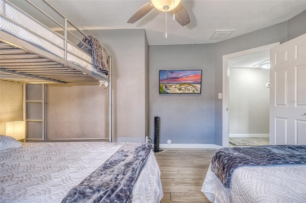 For Rent: $3,750 (3 beds, 2 baths, 1852 Square Feet)