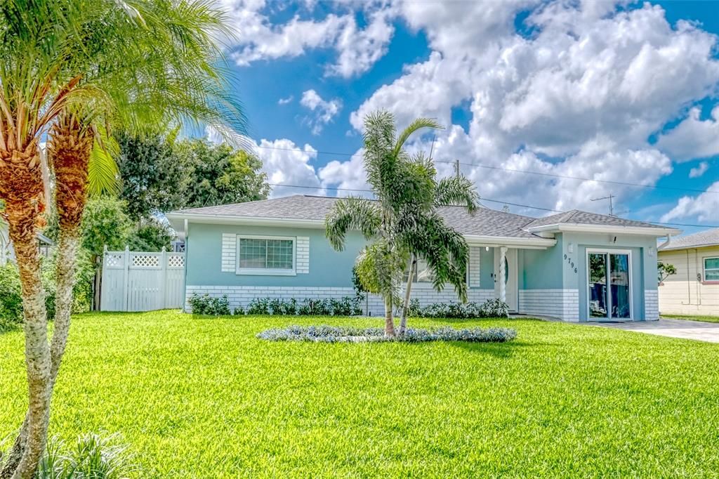 For Rent: $3,750 (3 beds, 2 baths, 1852 Square Feet)