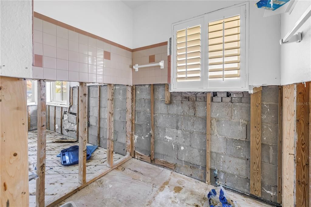 For Sale: $490,000 (2 beds, 2 baths, 1464 Square Feet)