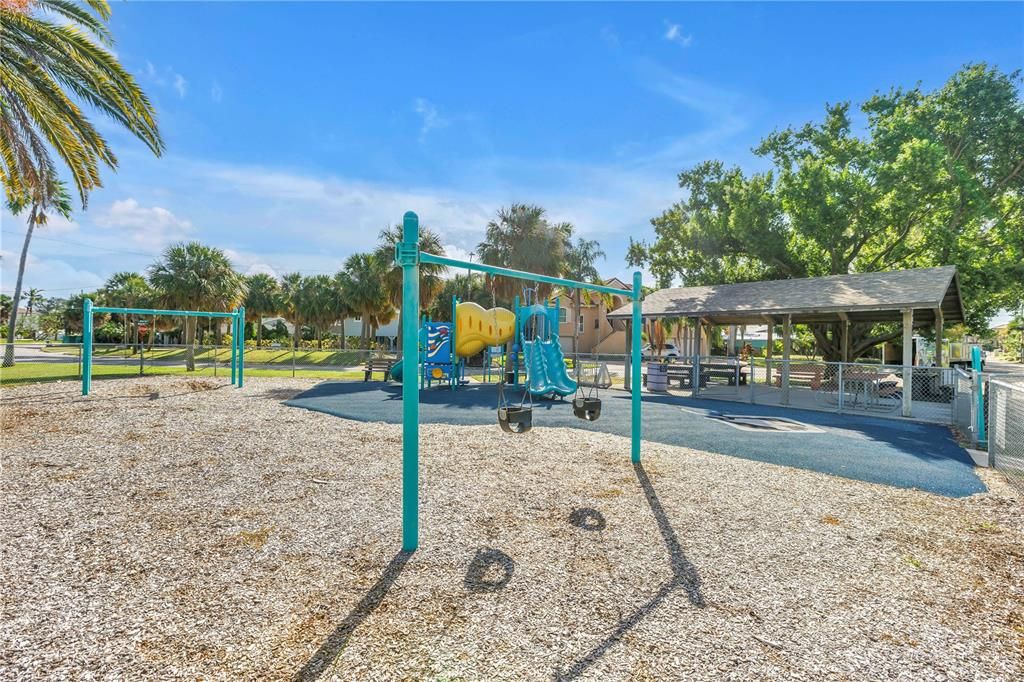 For Sale: $490,000 (2 beds, 2 baths, 1464 Square Feet)