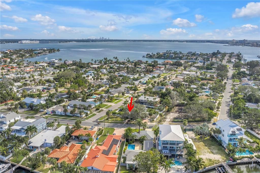 For Sale: $490,000 (2 beds, 2 baths, 1464 Square Feet)