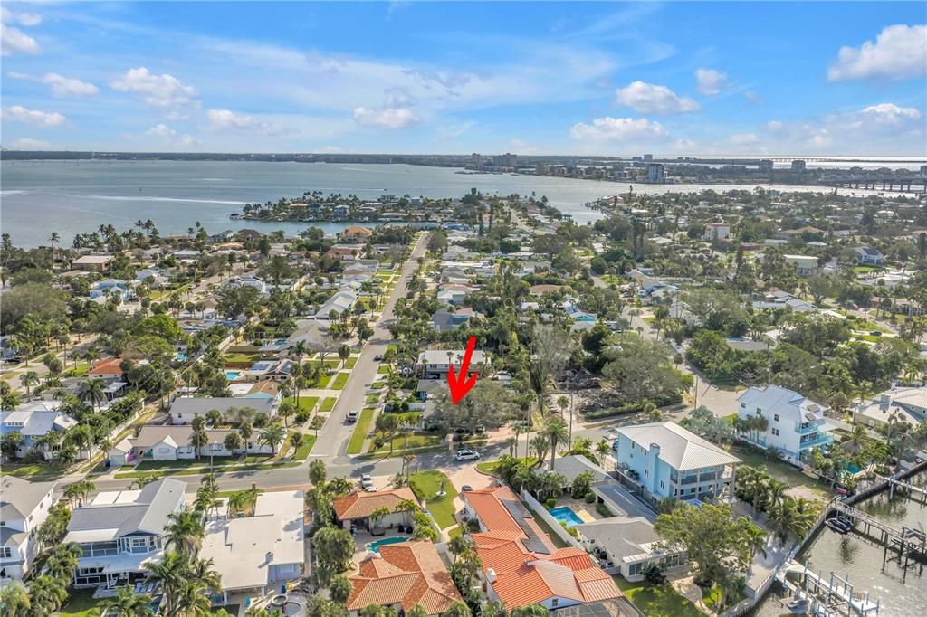 For Sale: $490,000 (2 beds, 2 baths, 1464 Square Feet)