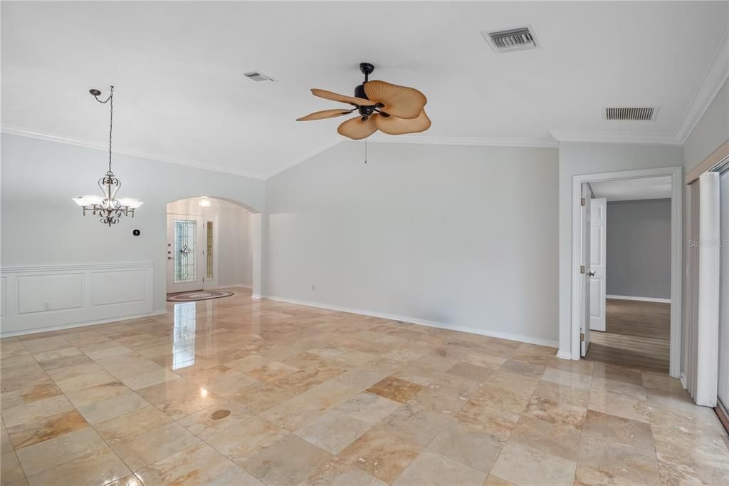 На продажу: $385,000 (3 спален, 2 ванн, 1768 Квадратных фут)