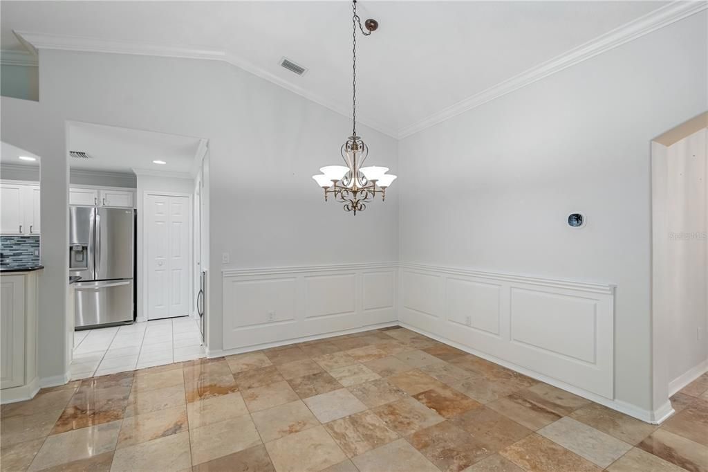 На продажу: $385,000 (3 спален, 2 ванн, 1768 Квадратных фут)