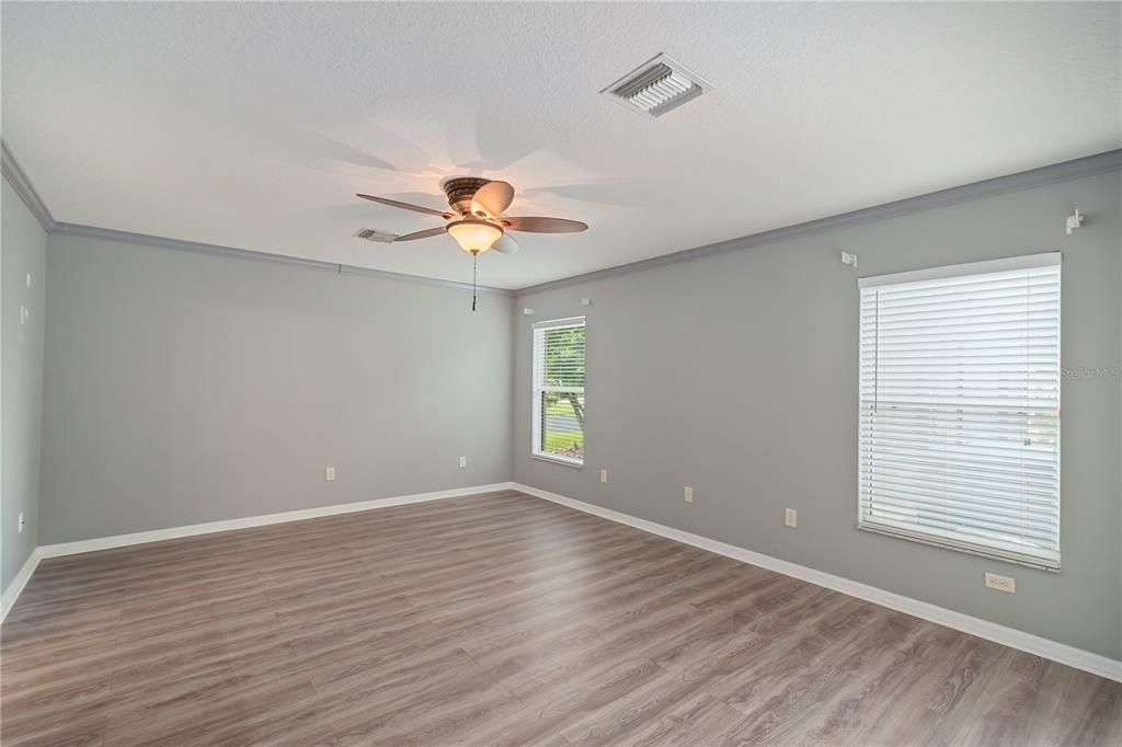 На продажу: $385,000 (3 спален, 2 ванн, 1768 Квадратных фут)