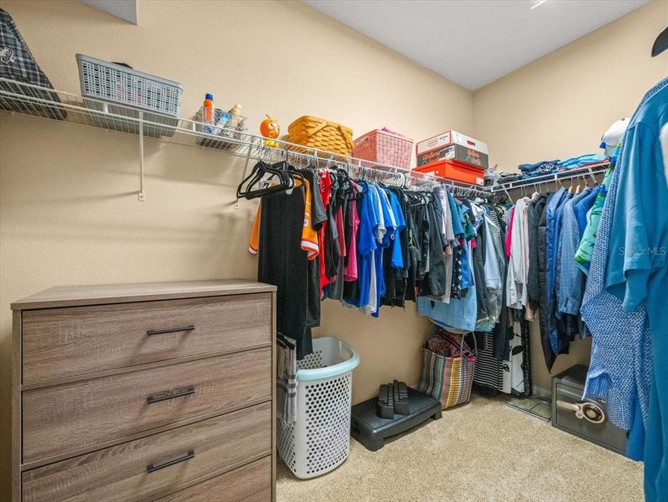 En Venta: $409,900 (3 camas, 3 baños, 2154 Pies cuadrados)