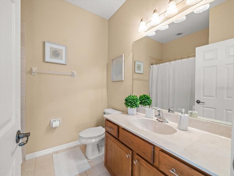 En Venta: $409,900 (3 camas, 3 baños, 2154 Pies cuadrados)