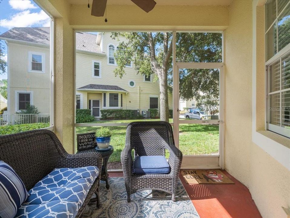 En Venta: $409,900 (3 camas, 3 baños, 2154 Pies cuadrados)