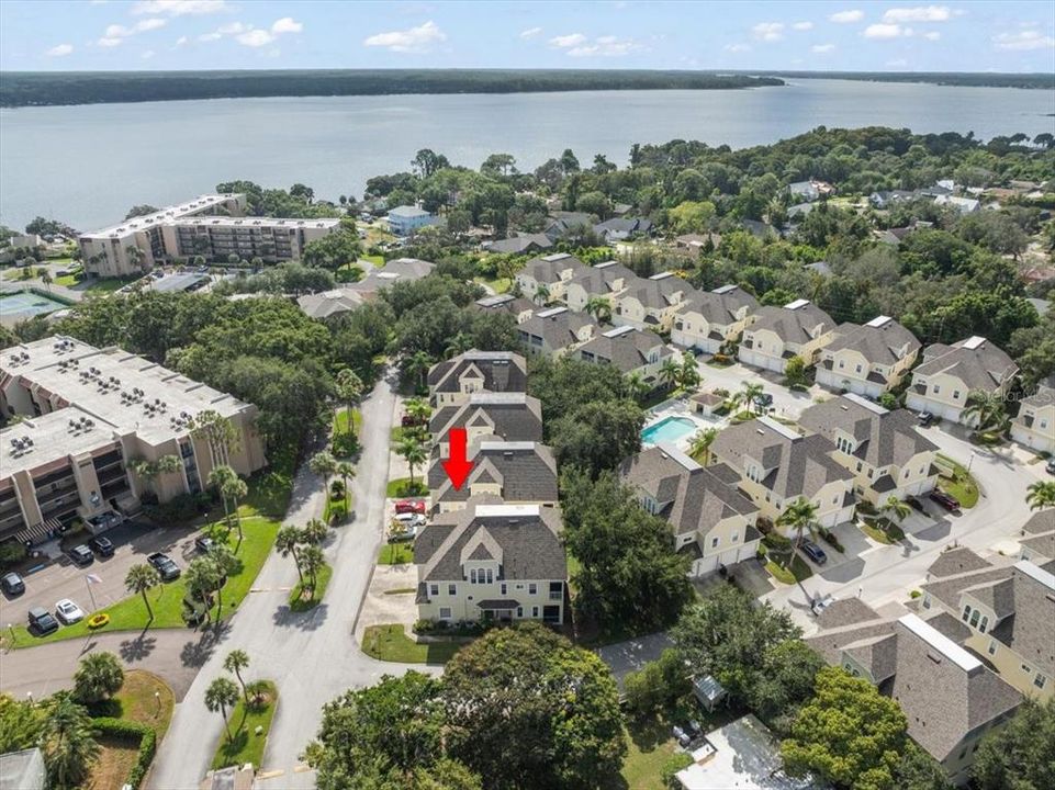 En Venta: $409,900 (3 camas, 3 baños, 2154 Pies cuadrados)