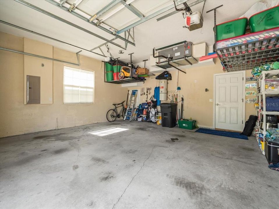 En Venta: $409,900 (3 camas, 3 baños, 2154 Pies cuadrados)