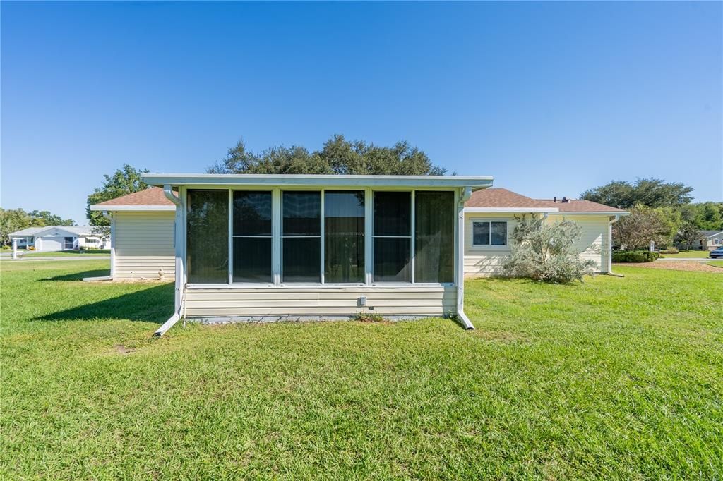 Activo con contrato: $178,000 (2 camas, 2 baños, 936 Pies cuadrados)