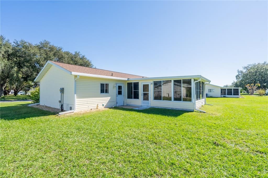 Activo con contrato: $178,000 (2 camas, 2 baños, 936 Pies cuadrados)