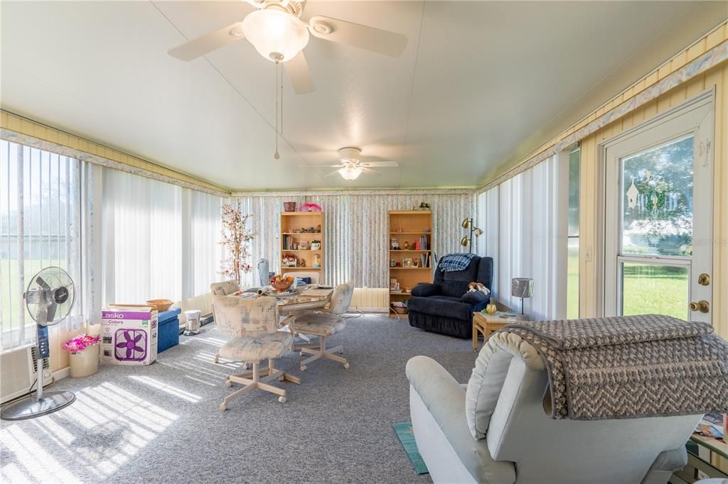 Activo con contrato: $178,000 (2 camas, 2 baños, 936 Pies cuadrados)