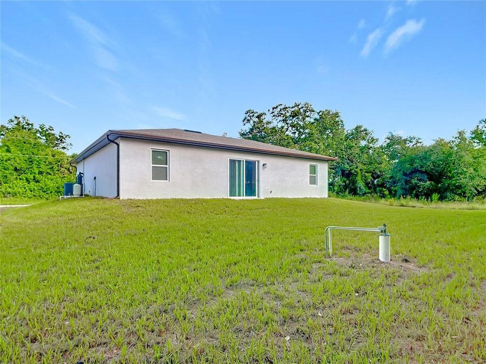 出租: $2,000 (3 贝兹, 2 浴室, 1470 平方英尺)