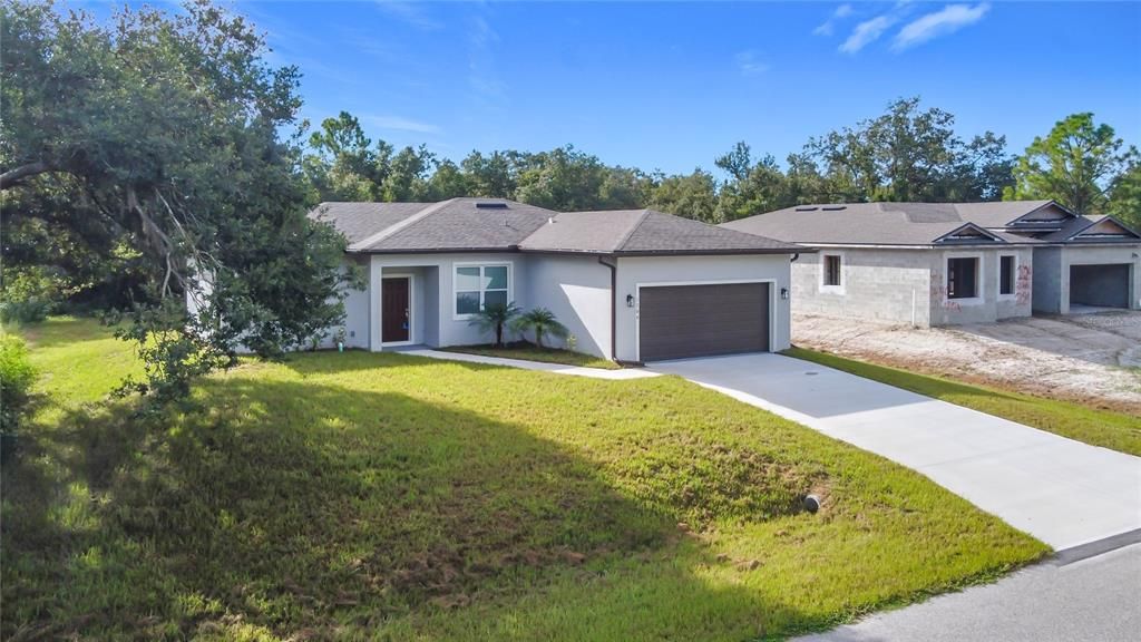 出租: $2,000 (3 贝兹, 2 浴室, 1470 平方英尺)