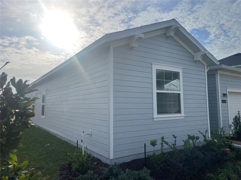 В аренду: $2,300 (4 спален, 3 ванн, 2039 Квадратных фут)